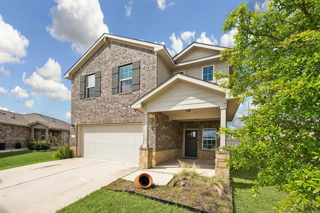 Photo of 104 Blue Sage DR