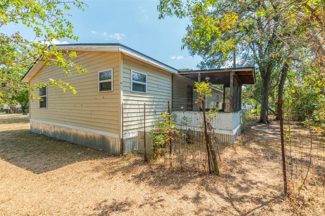 Photo of 5576 Helm LN