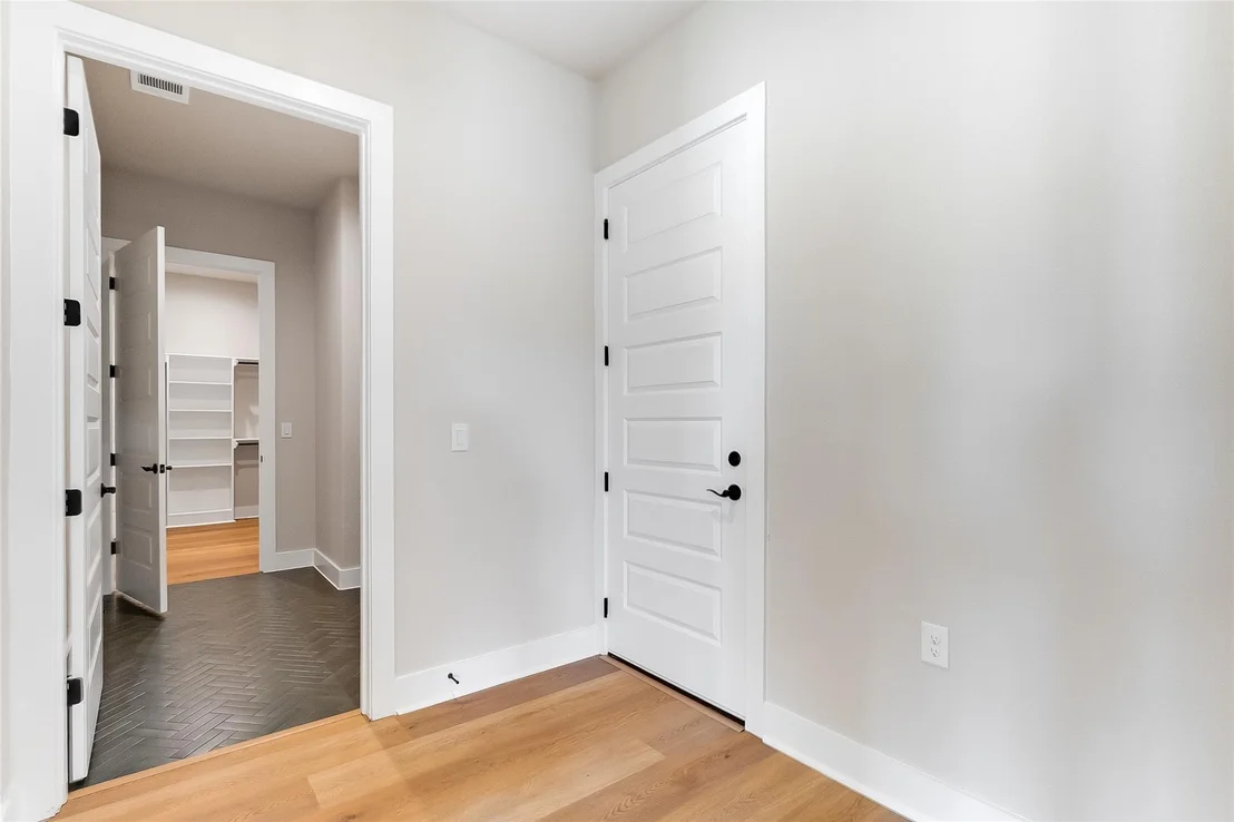 Photo of 130 Draper LN