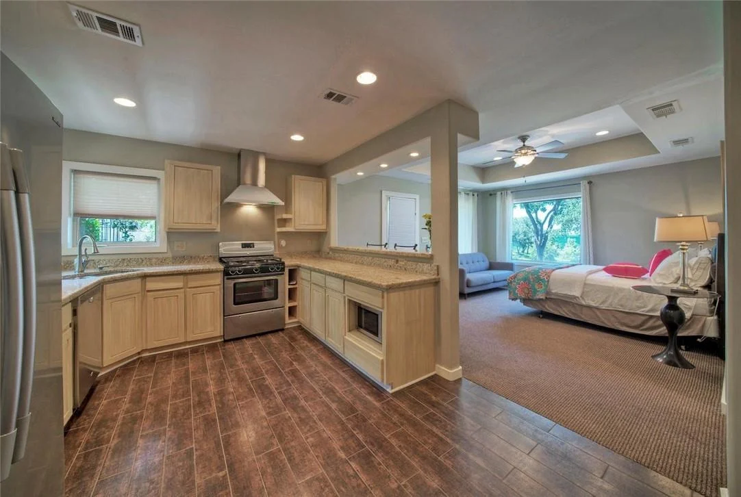 Photo of 206 Forest DR