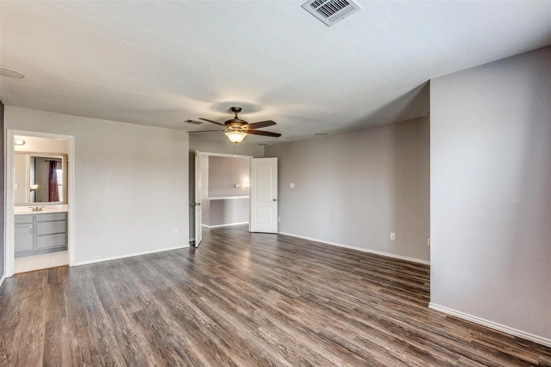 Photo of 18120 Gantry DR