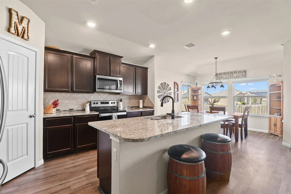 Photo of 1300 Spicewood DR