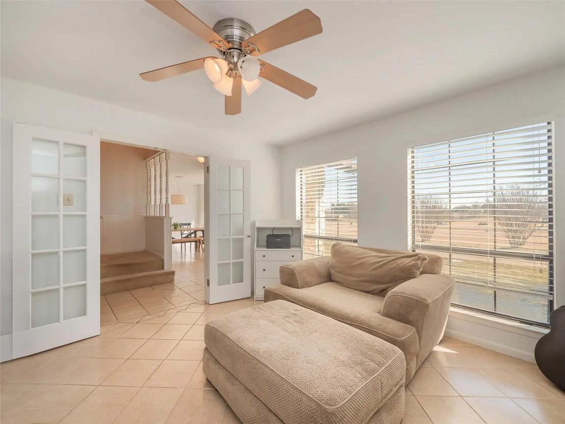 Photo of 1822 Rowe LOOP