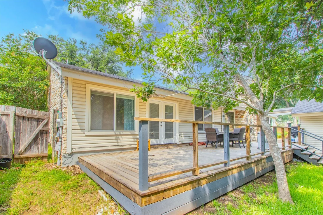 Photo of 2400 Braemar CV