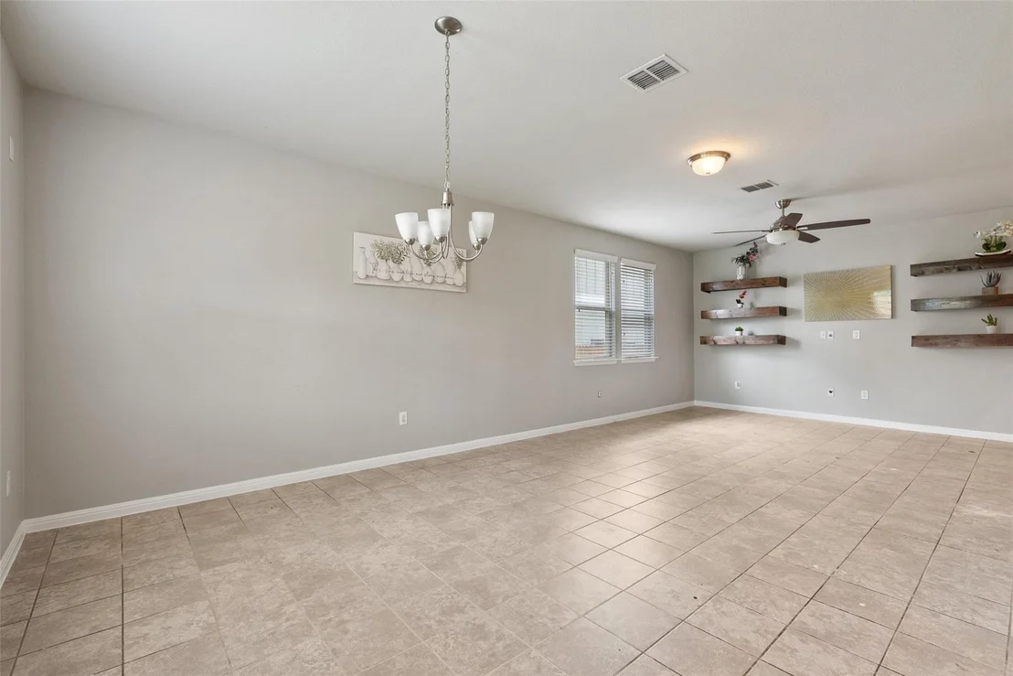 Photo of 366 Eagle Brook LN