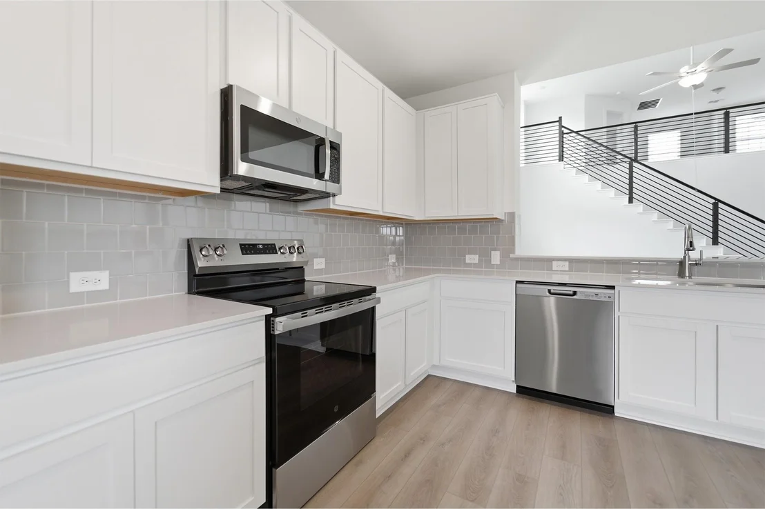Photo of 301 Gene Ray Ave