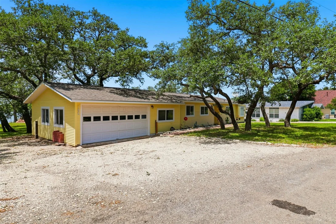 Photo of 106 County Road 142