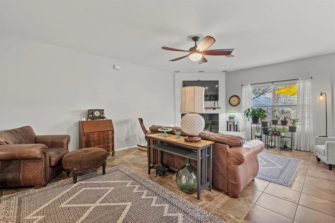 Photo of 2808 Zachary LN