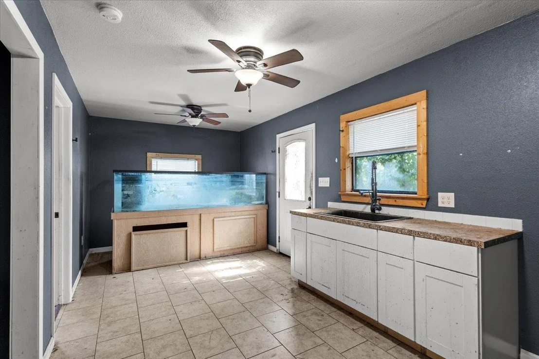 Photo of 138 Forest LN