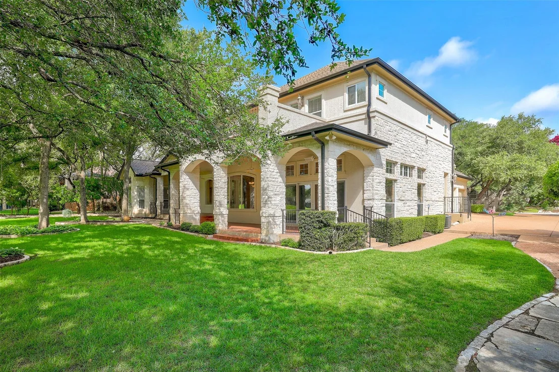 Photo of 25 Meadows End DR
