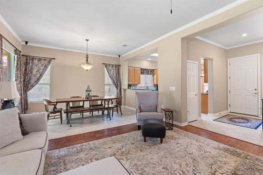Photo of 110 Persimmon LN