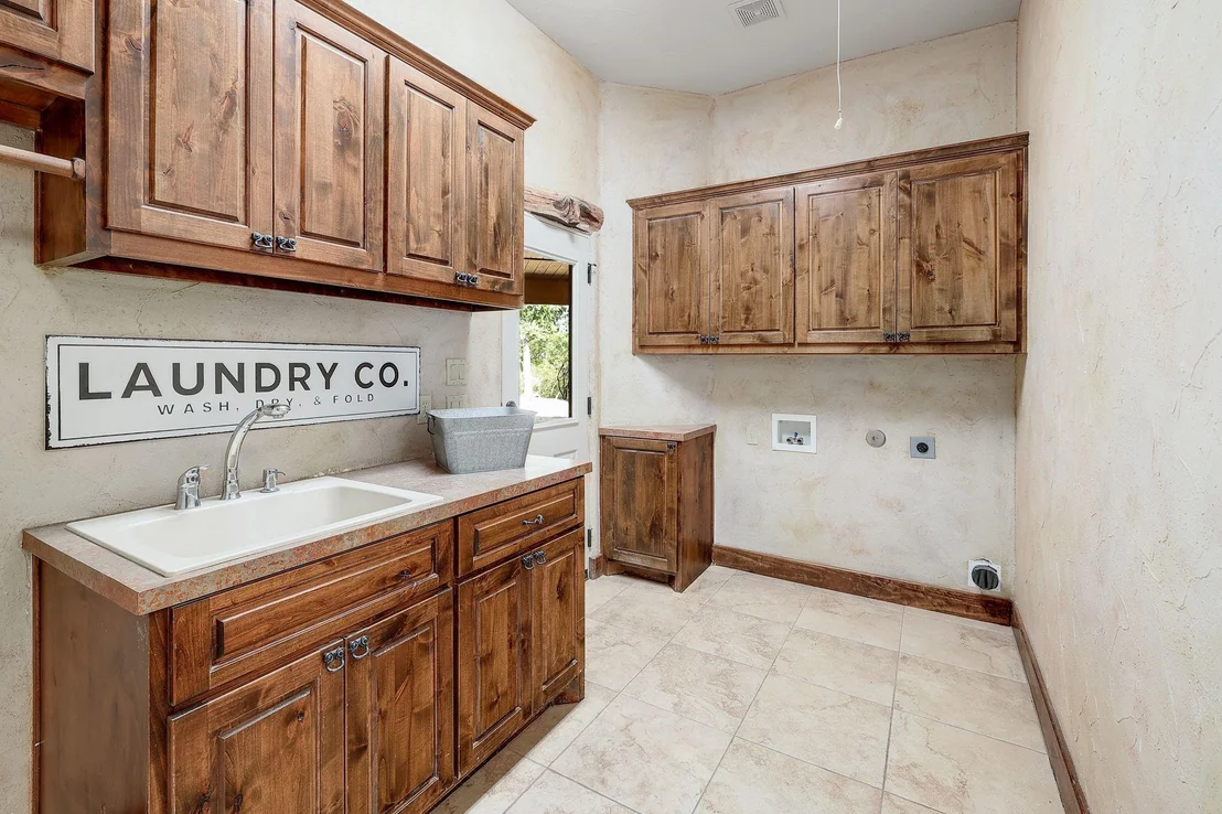Photo of 1120 Redbird RD