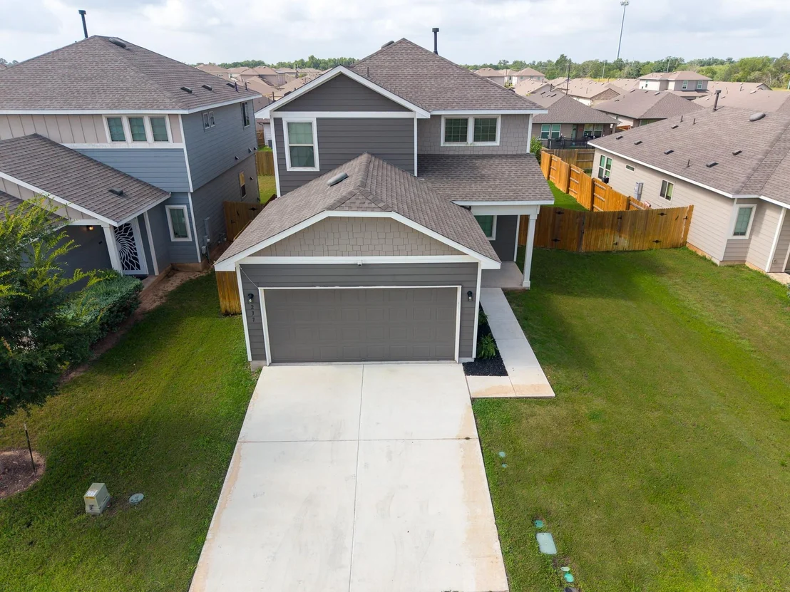 Photo of 237 Driftwood LN