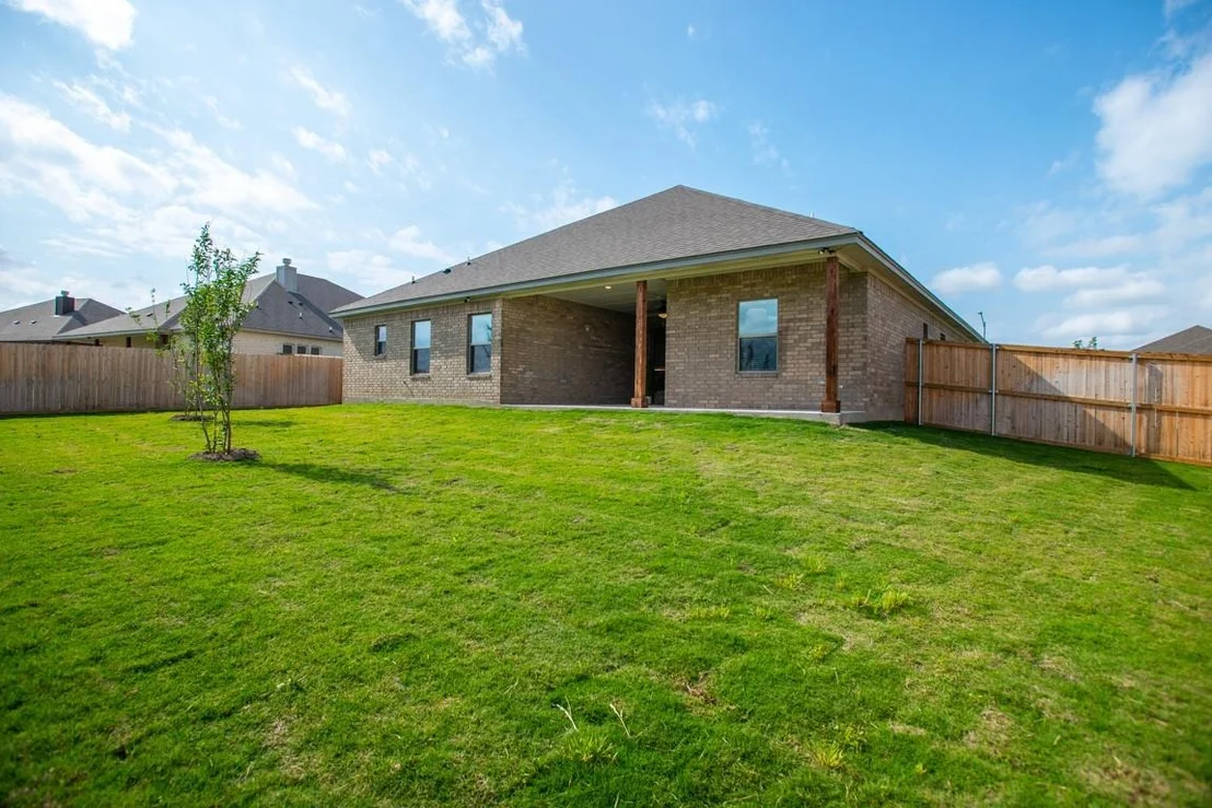 Photo of 1027 Winchester DR