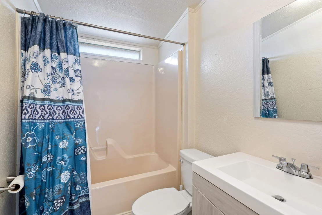 Photo of 502 E Pecan DR