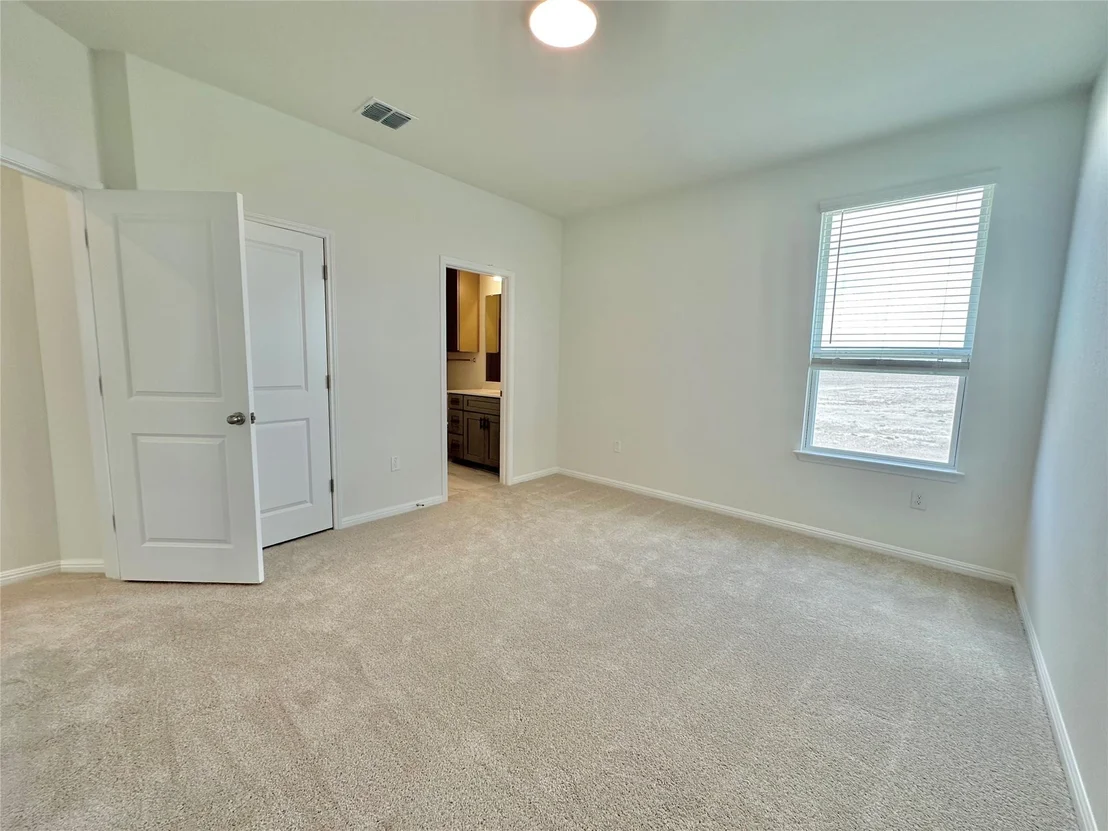 Photo of 404 Young ST