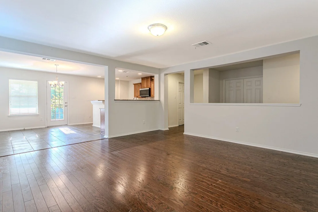 Photo of 1064 Lonesome Oak DR