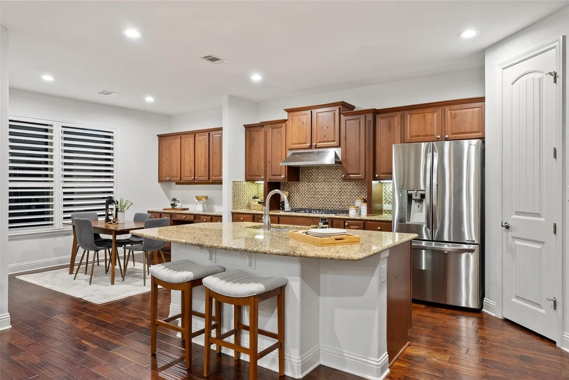 Photo of 302 Duffy LN