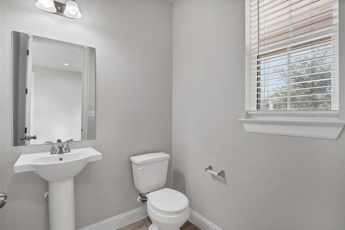 Photo of 2404 Burberry LN