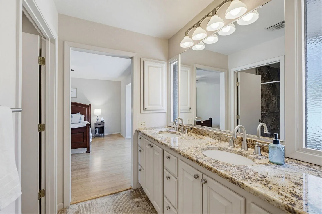 Photo of 20 Sheppard LN