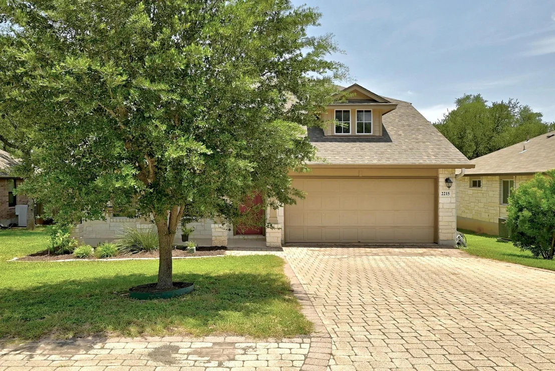 Photo of 2215 Stonehaven