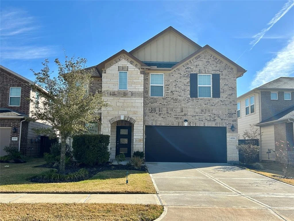 Photo of 4326 Pale Fox LN