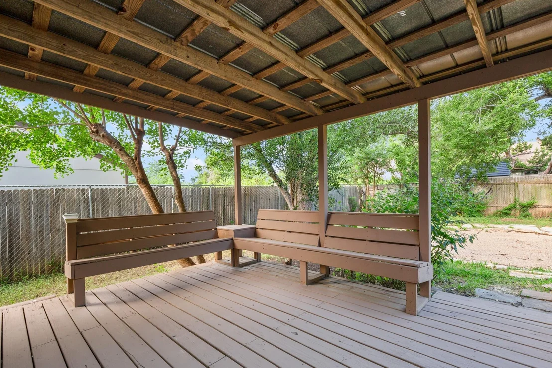 Photo of 211 Woodmont DR