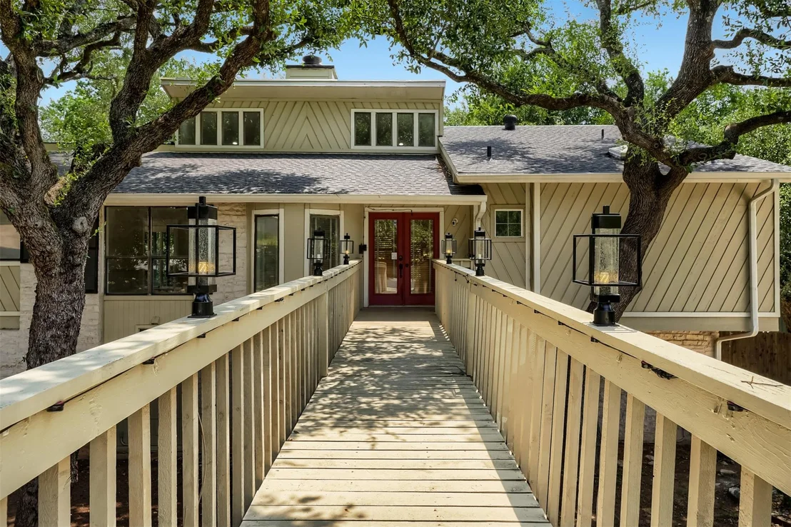 Photo of 9302 Rolling Oaks TRL