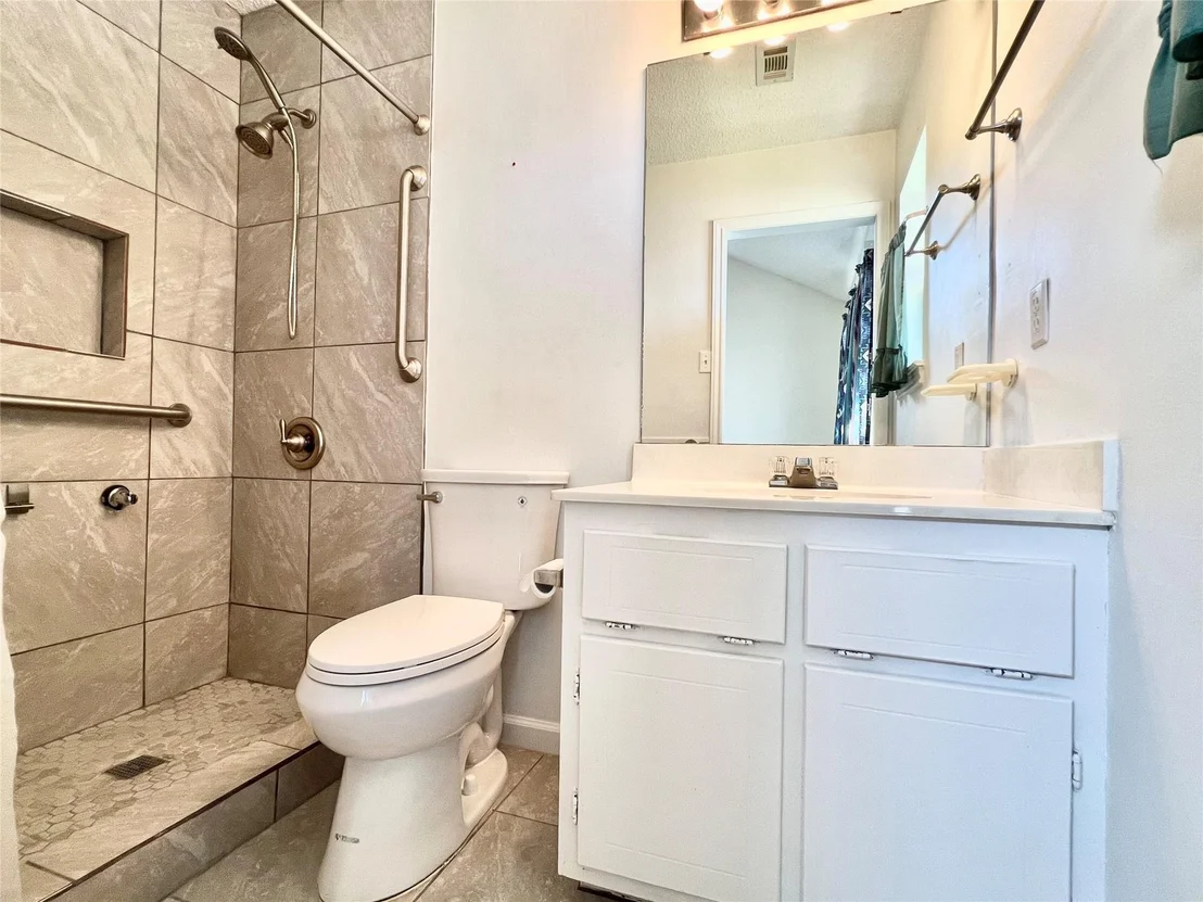 Photo of 105 Lariat CIR