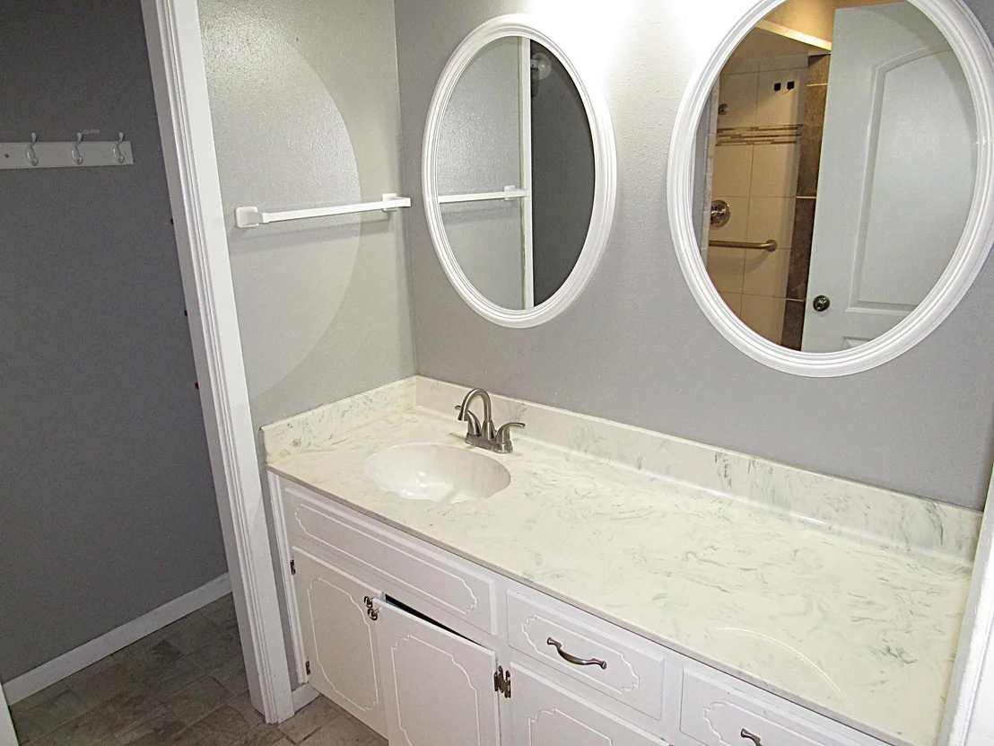 Photo of 306 Ruggles LOOP