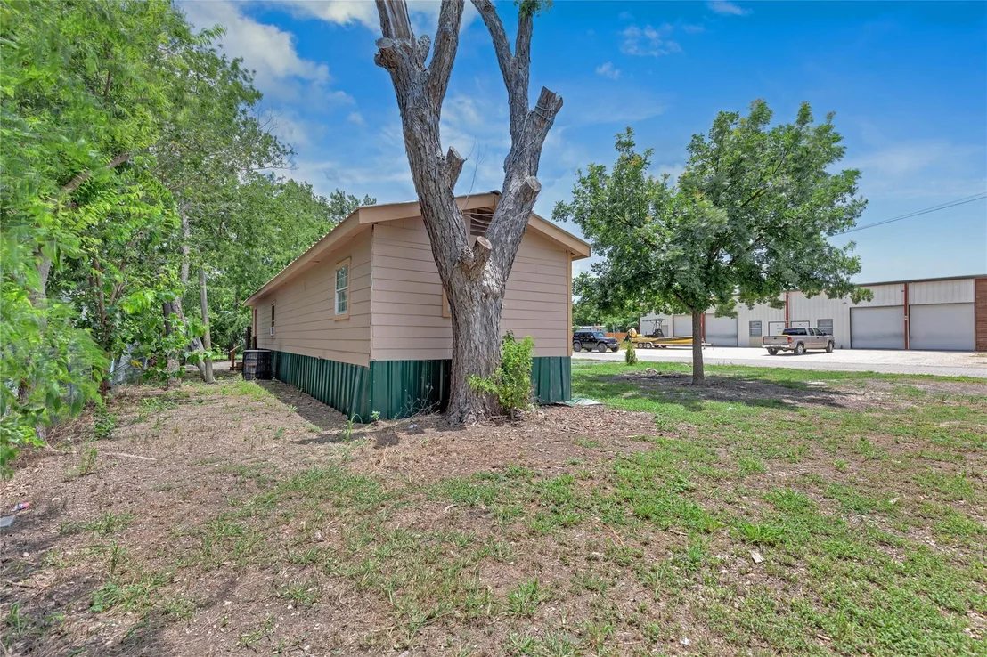 Photo of 101 E Ash ST