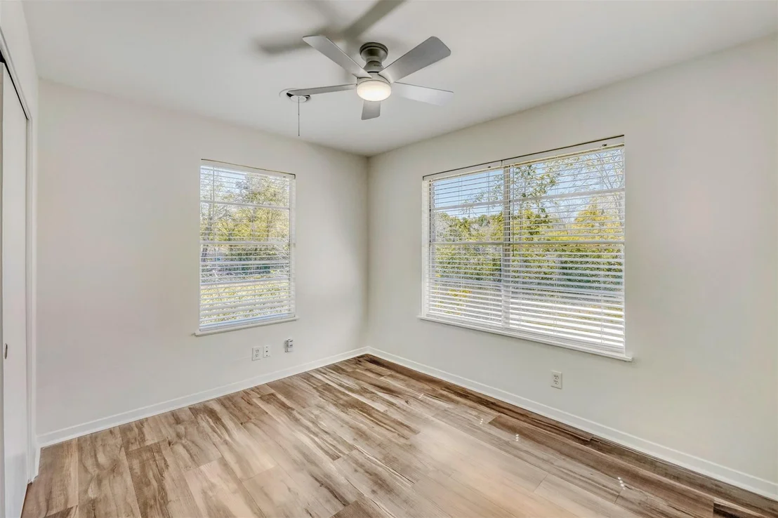 Photo of 5601 Oak BLVD