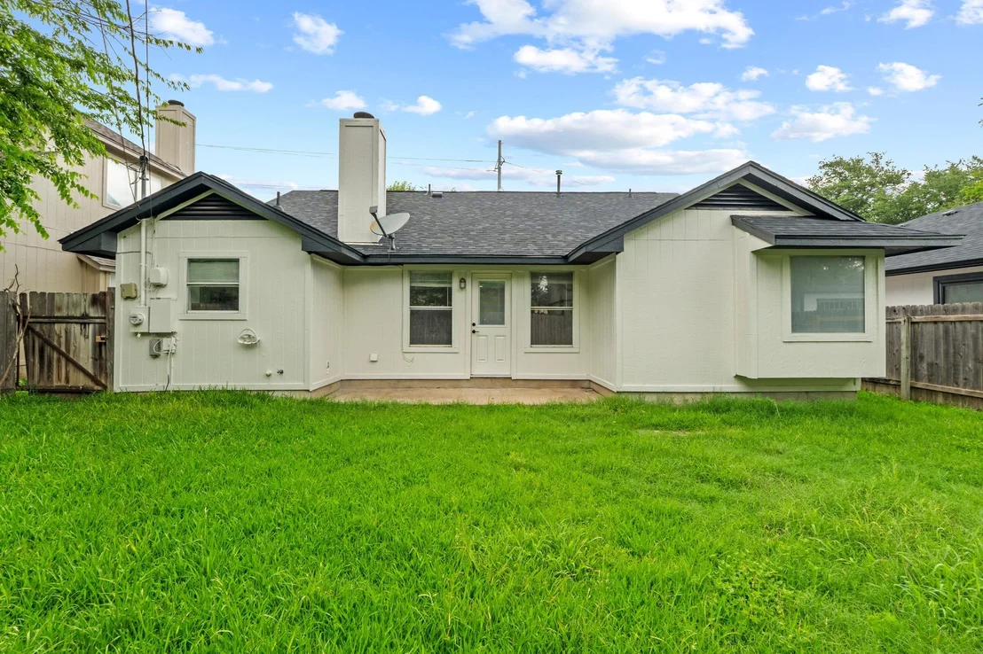 Photo of 1809 Taron CV