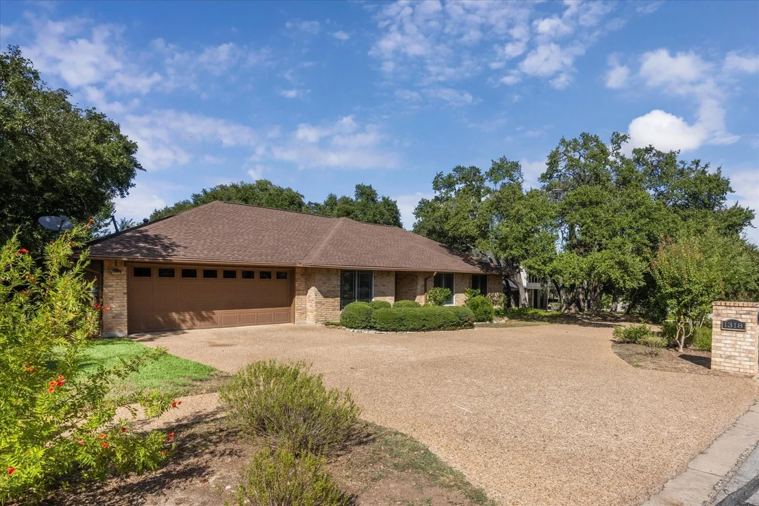 Photo of 1318 Lost Creek BLVD