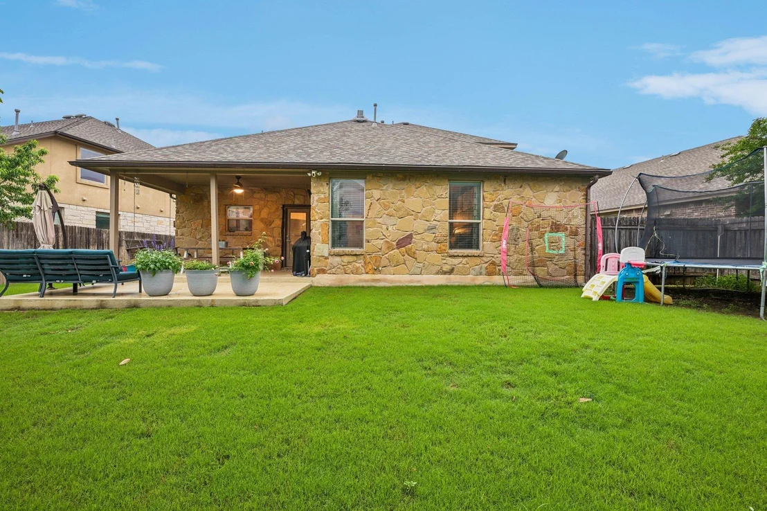 Photo of 2336 Lyla LN
