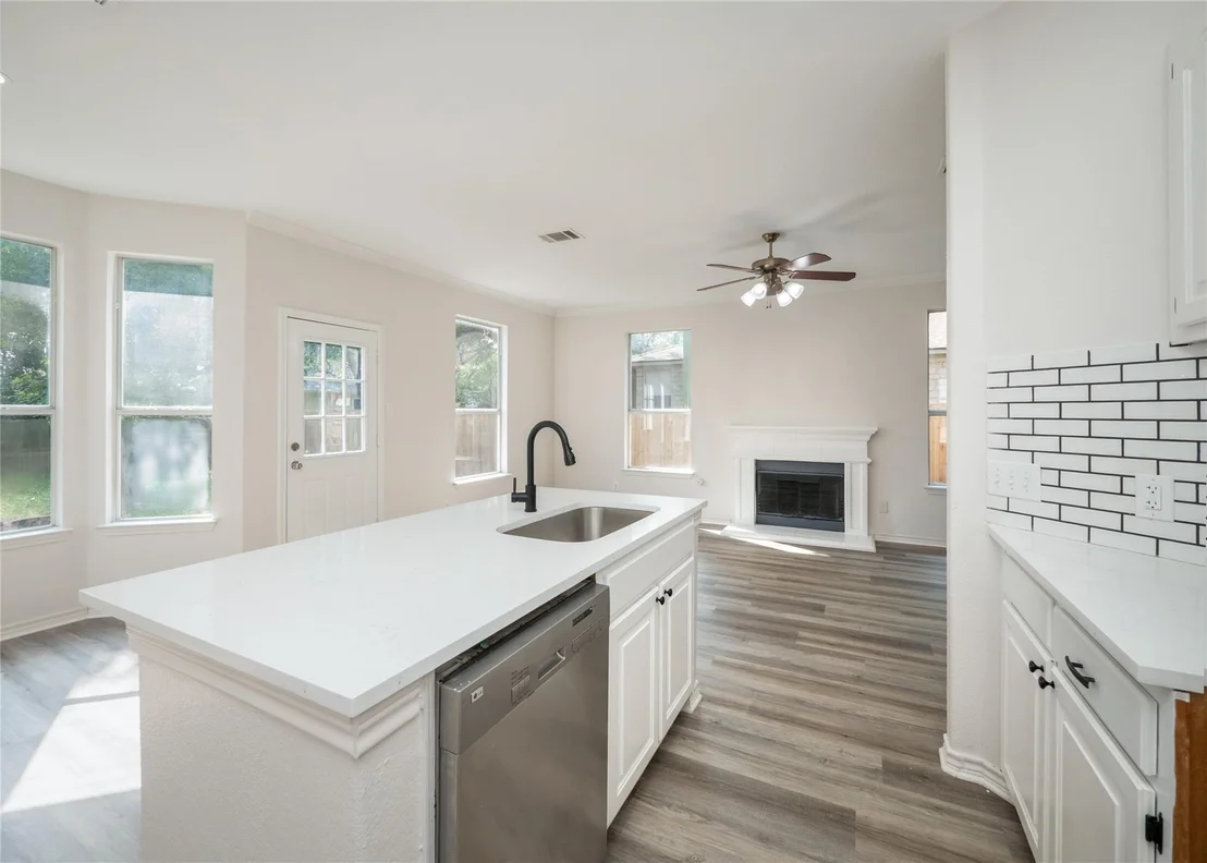Photo of 1706 Timberwood DR