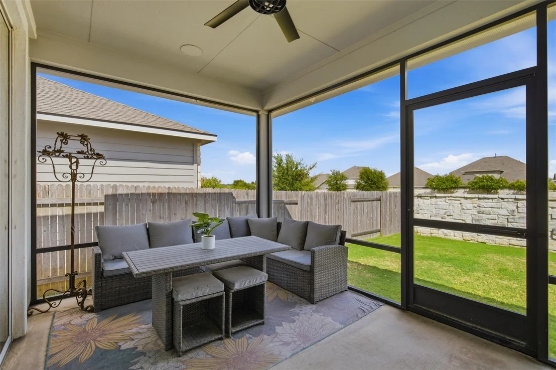 Photo of 208 Winding Hollow LN