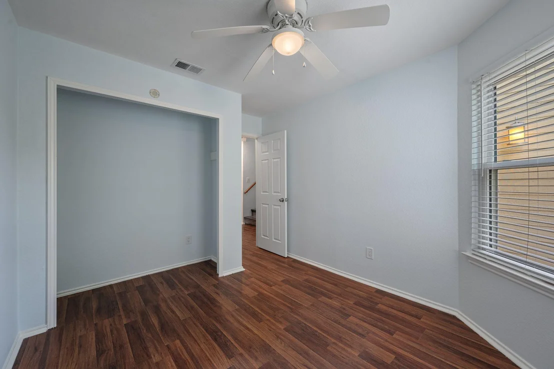 Photo of 1416 Elm Brook DR