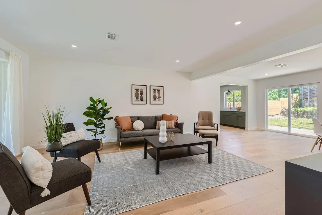 Photo of 3401 Laguna DR