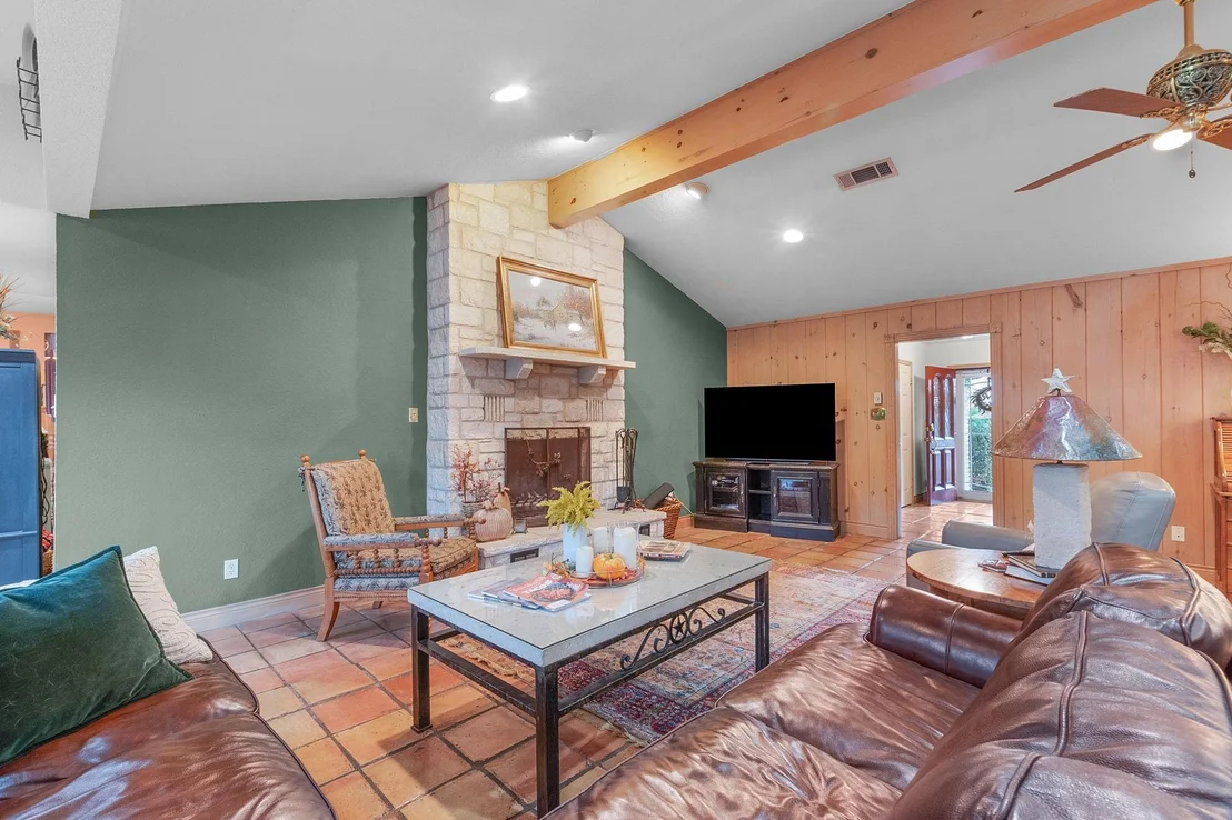 Photo of 306 Cardinal LN