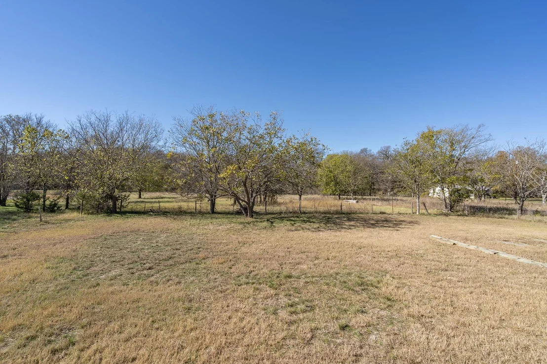 Photo of 138 River RD