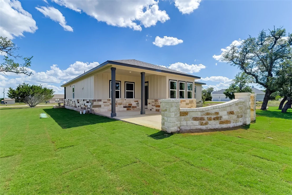 Photo of 124 Draper LN