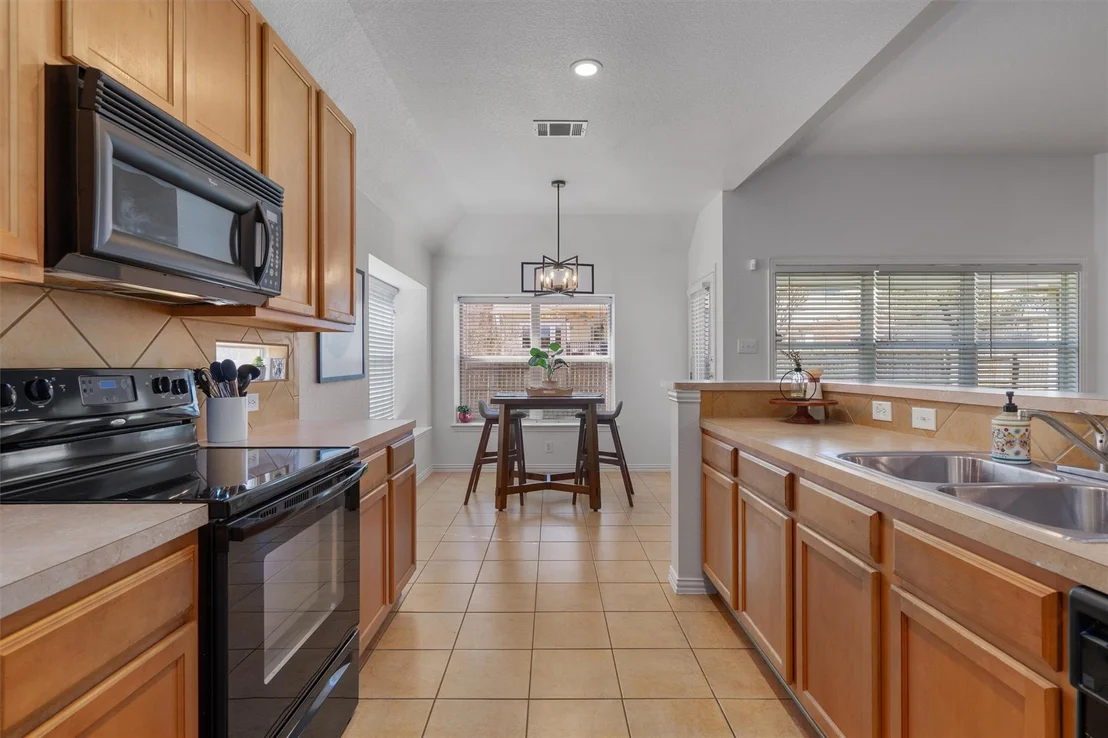 Photo of 2801 Kickapoo Cavern DR
