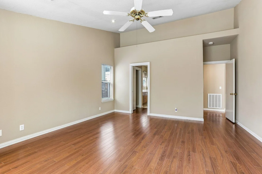 Photo of 2527 Tandi TRL