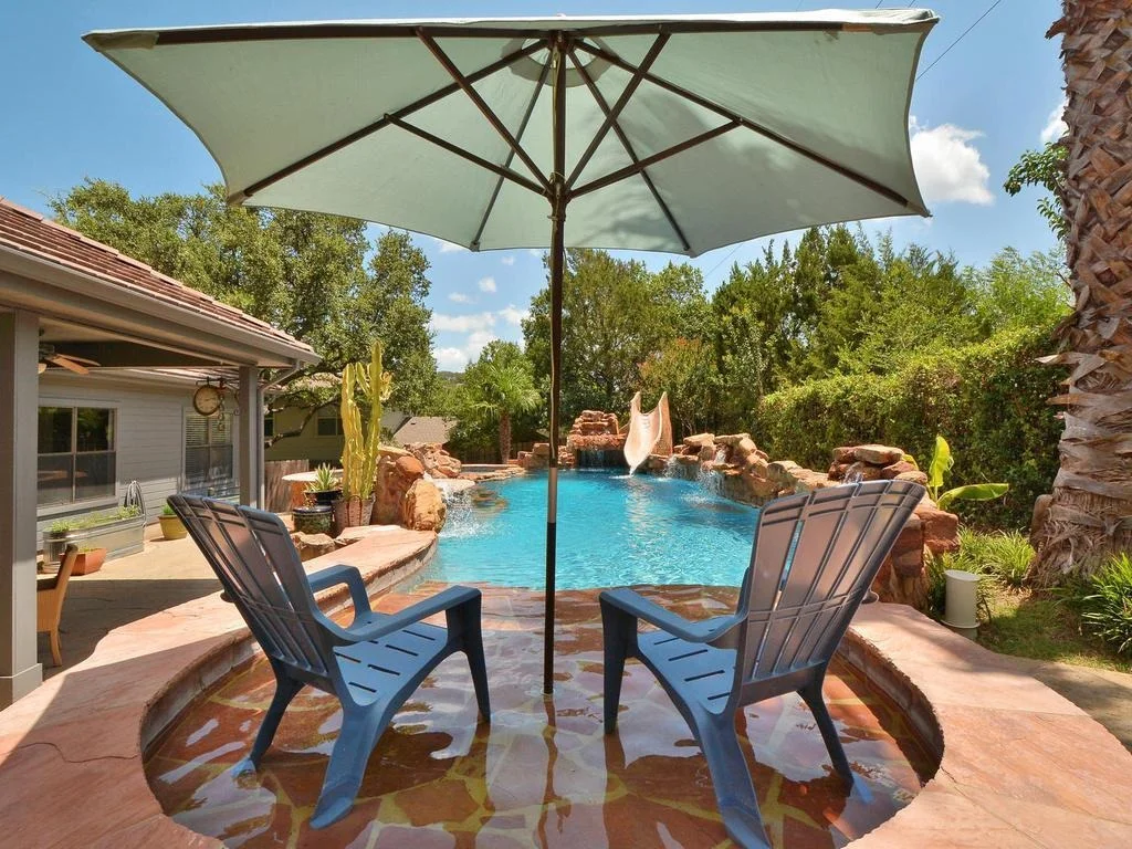 Photo of 111 Crest View DR