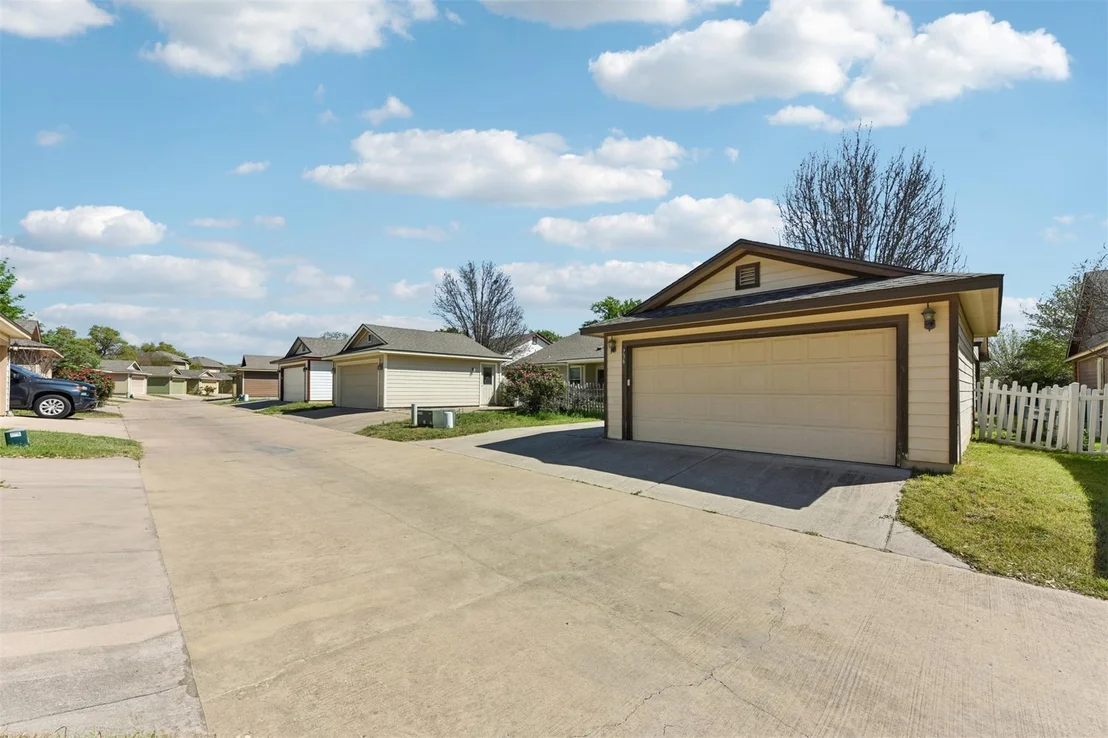 Photo of 736 Gabriel Mills DR