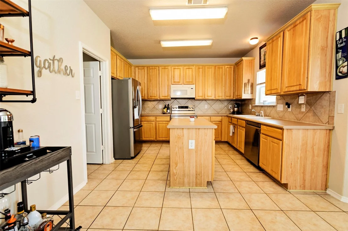 Photo of 5309 White Rock