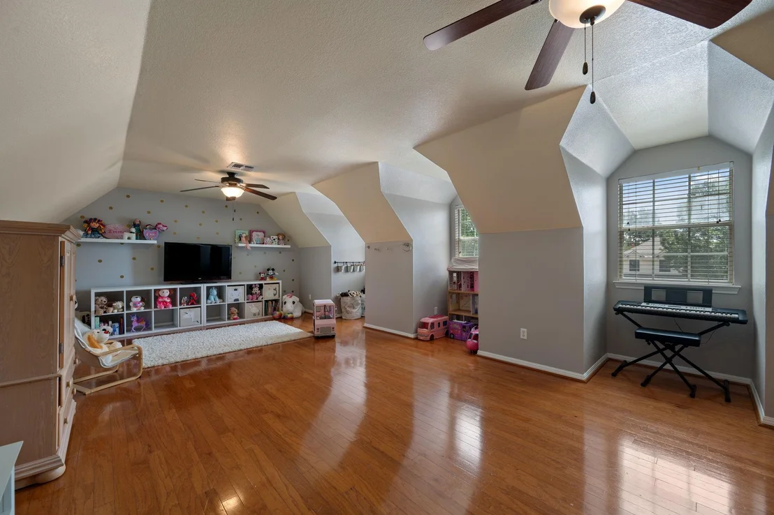 Photo of 10001 Lachlan DR