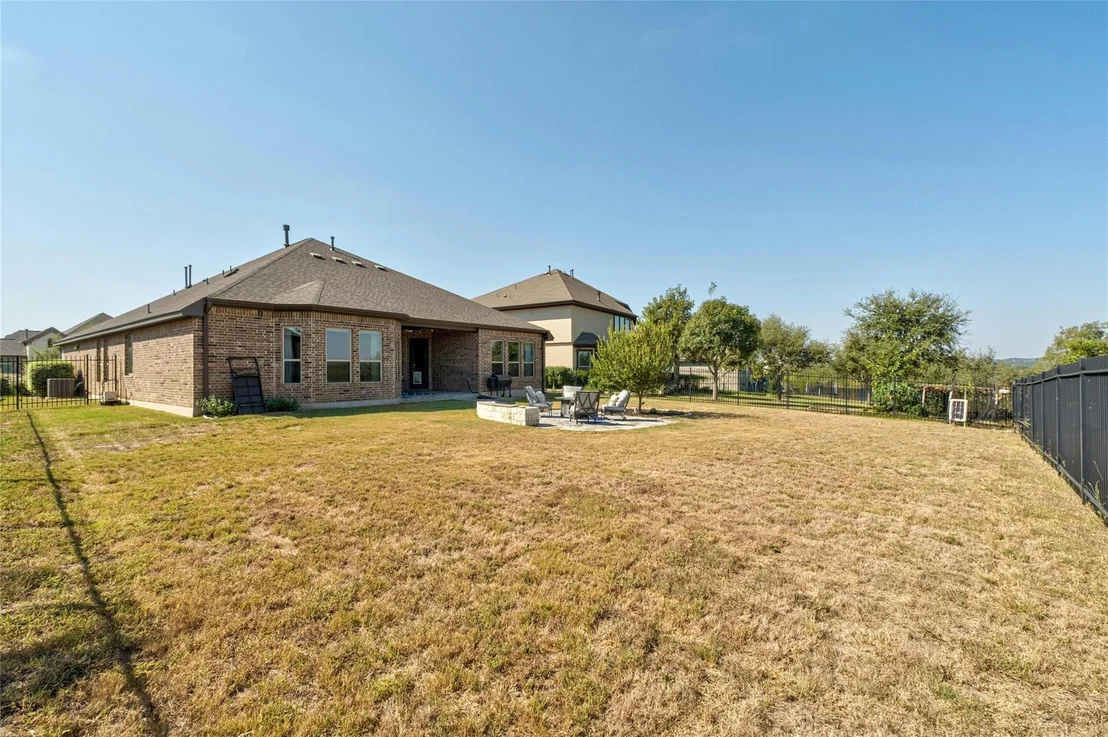 Photo of 401 Jacksdaw DR