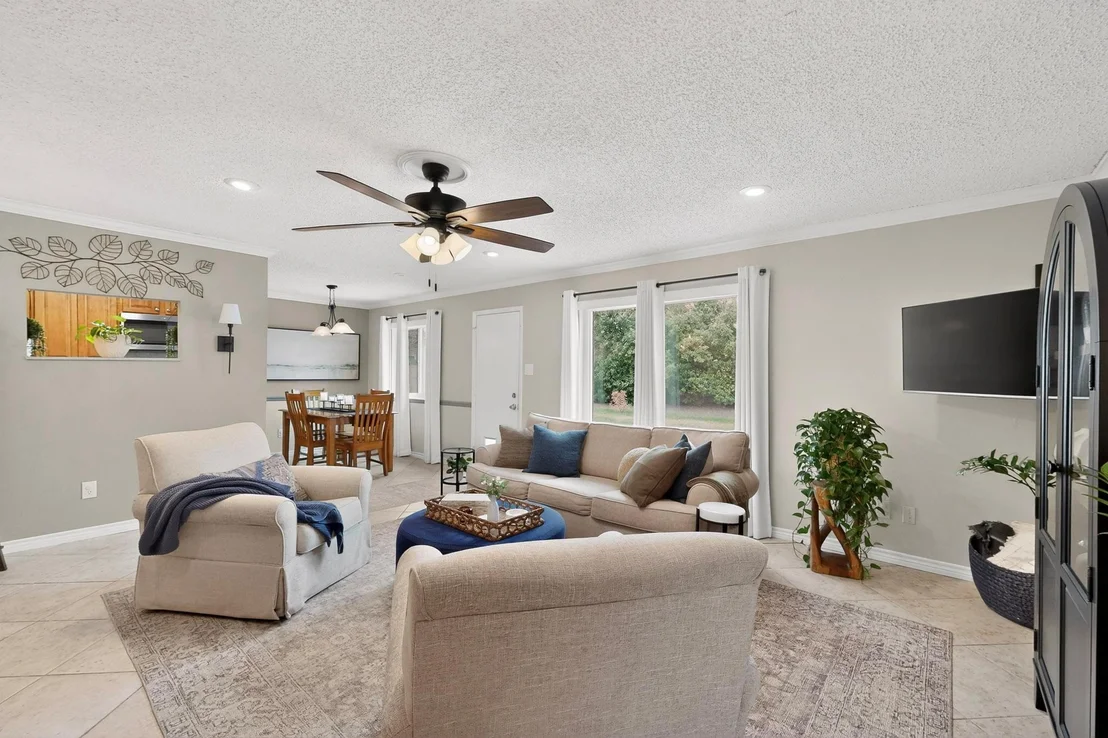 Photo of 1306 Lawnmont DR